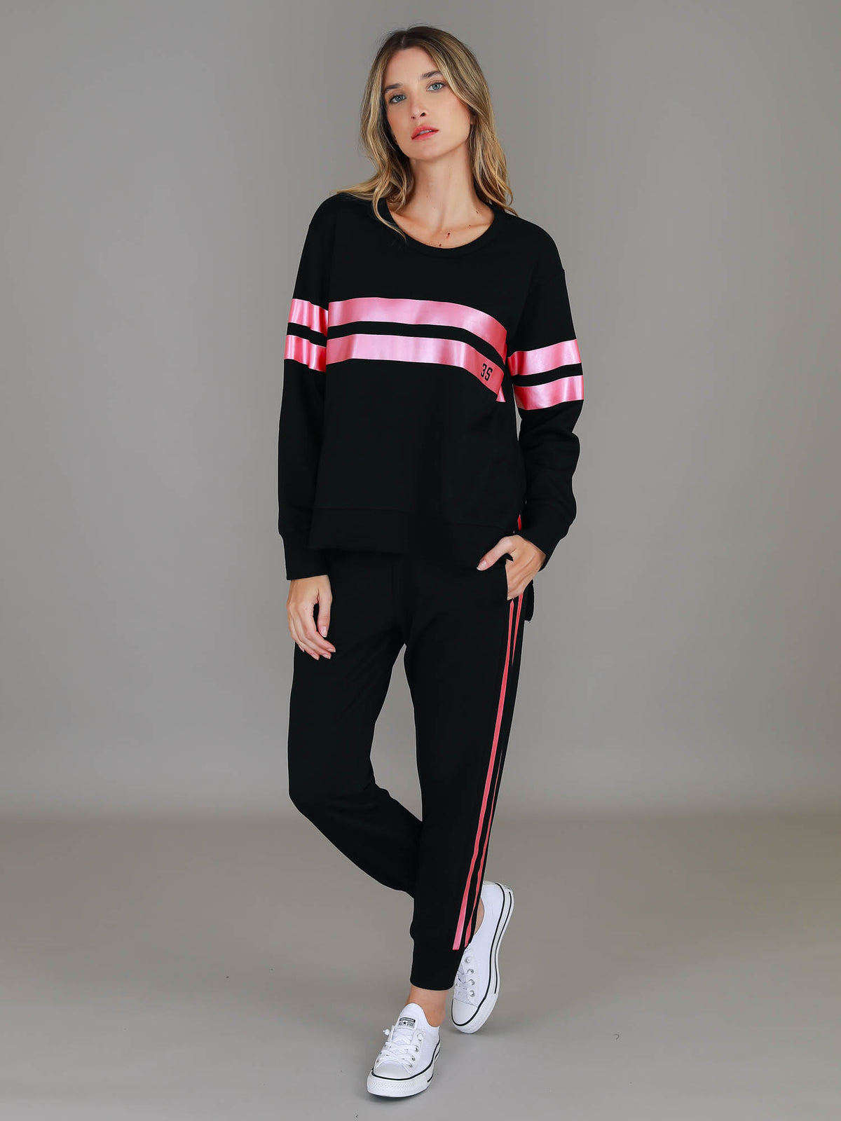 pink sweatshirt women