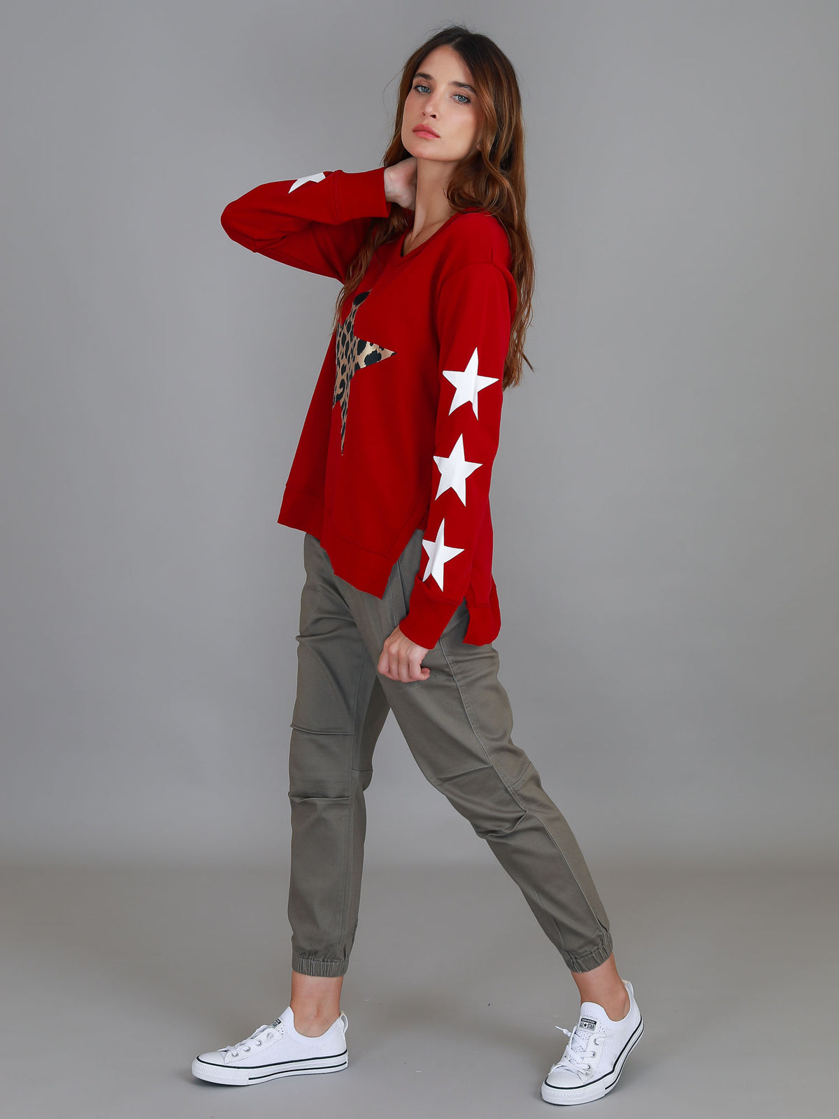 goji red star sweatshirt