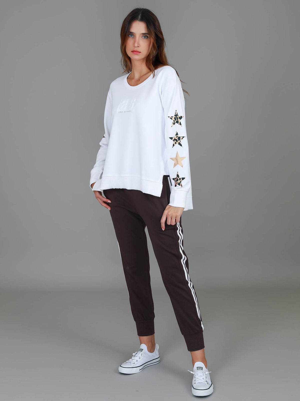 white graphic sweatshirt