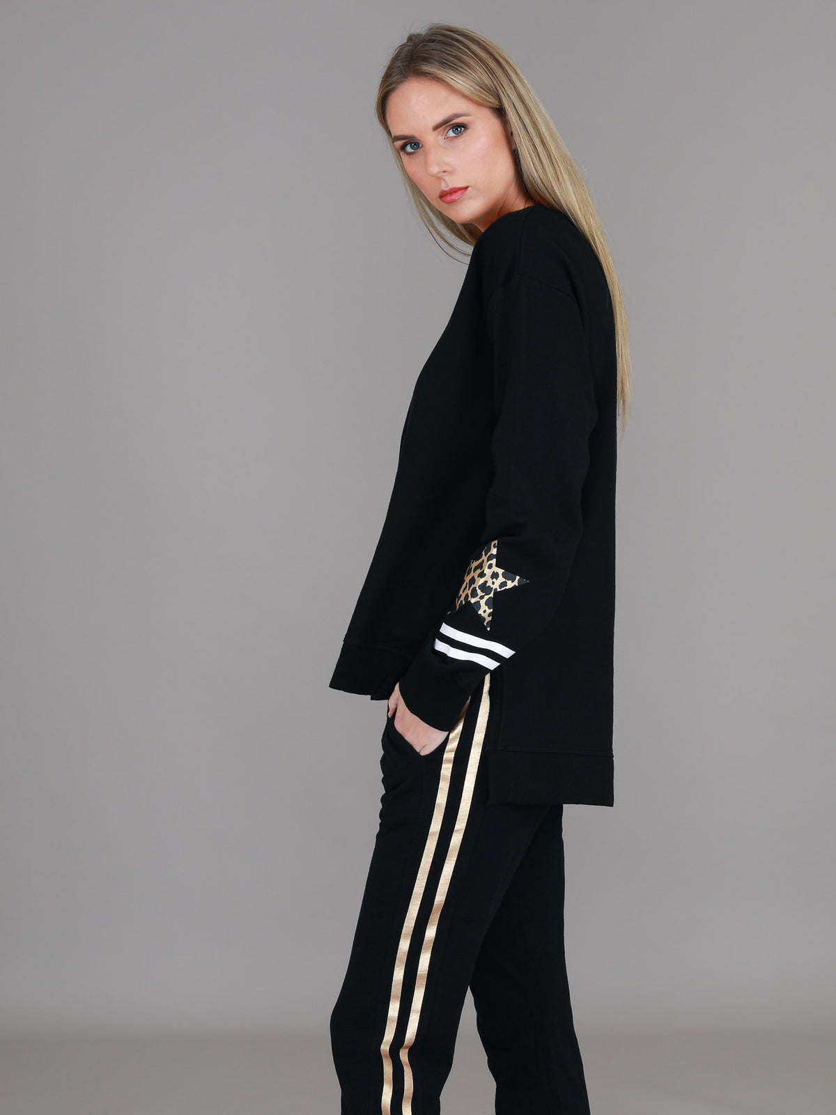 black jumper womens