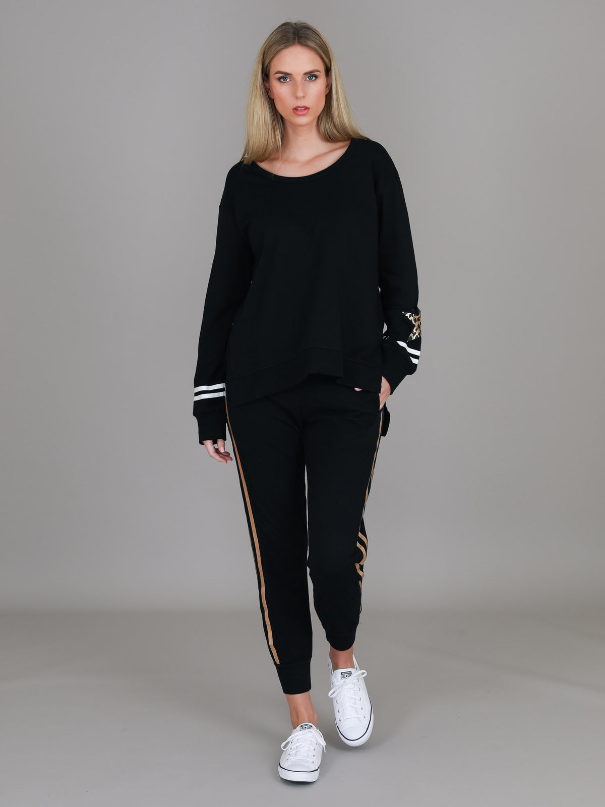 plain black jumper