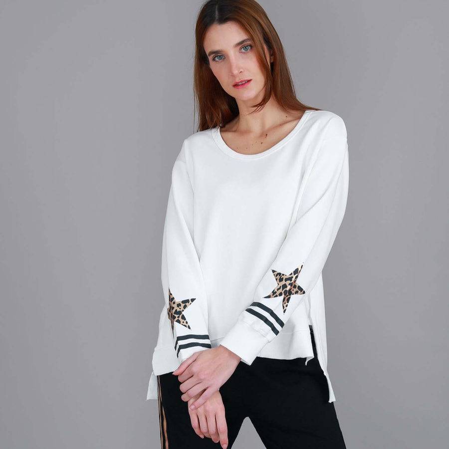 Oxford Leopard Star Print on Sleeve Crewneck Sweatshirt size guide