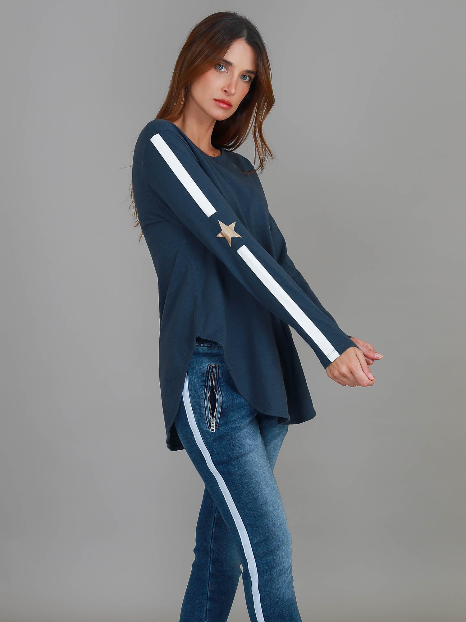 navy top #color_indigo