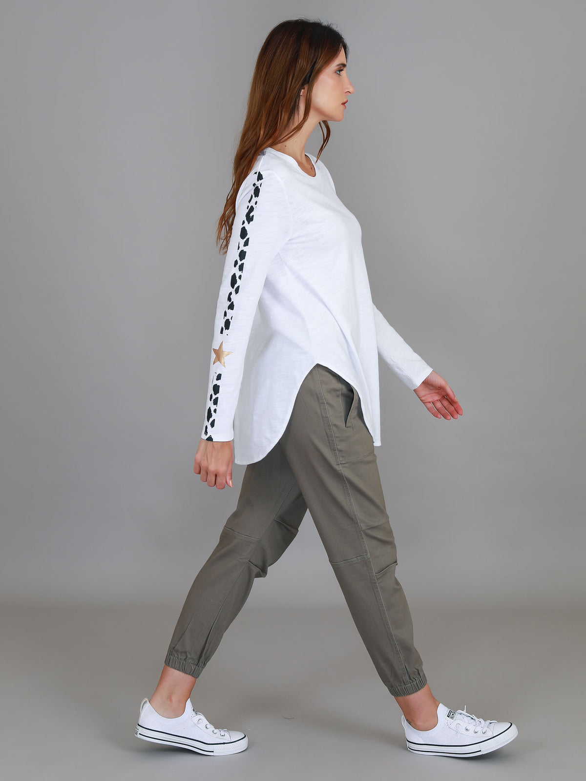 white banded leopard tee
