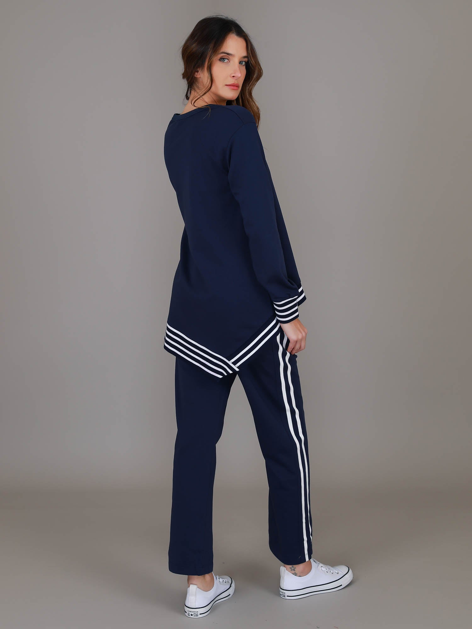 navy crewneck sweatshirt #color_ink drop