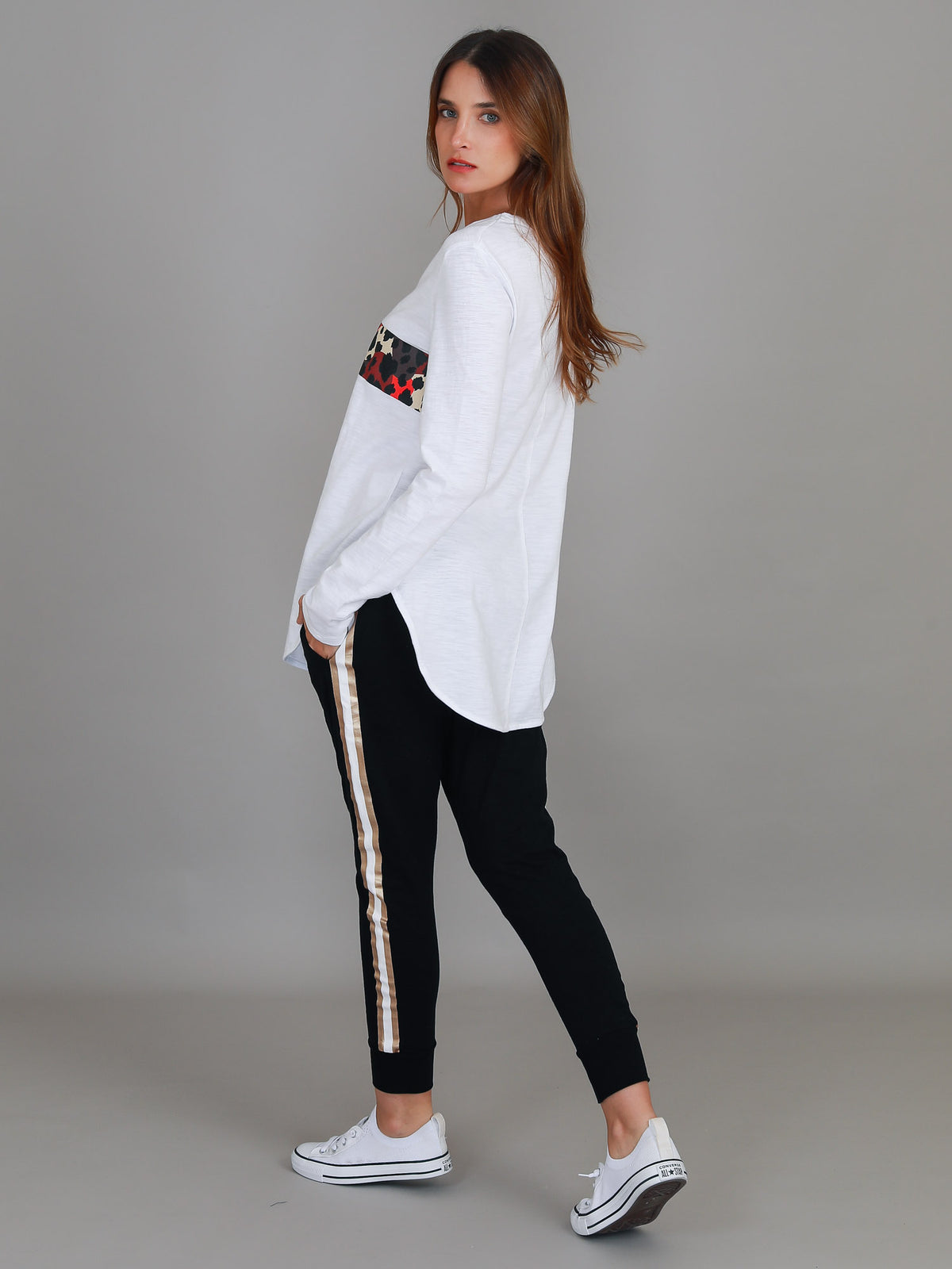 white leopard star tee women