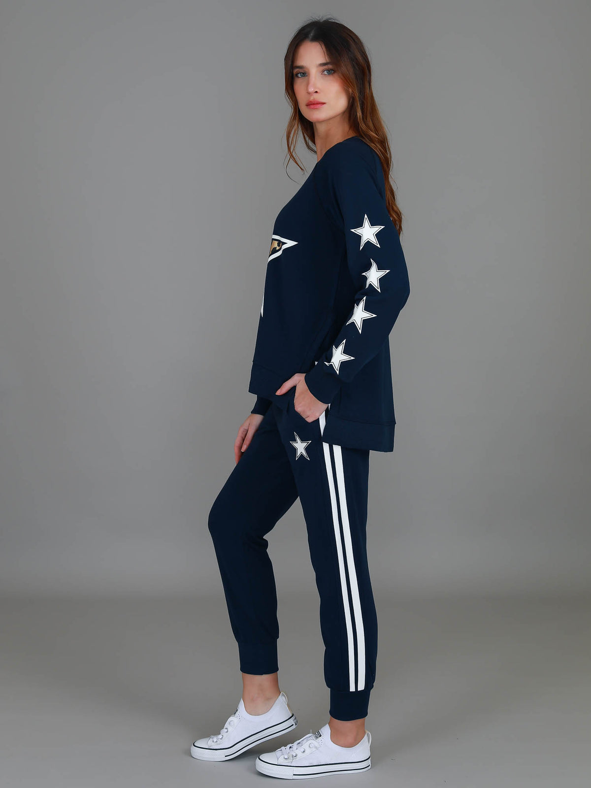 graphic sweatshirt women