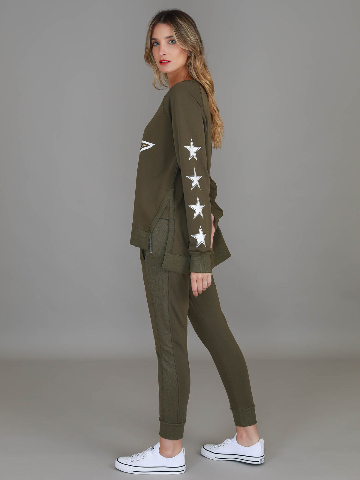graphic sweatshirt women