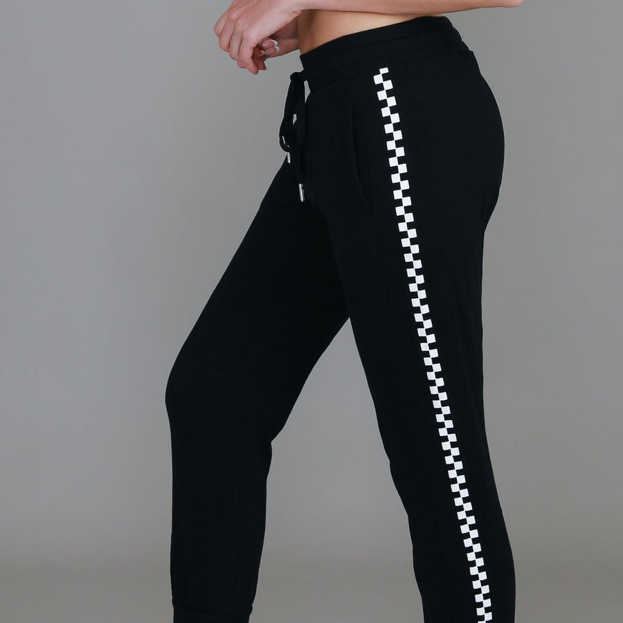 Wilsons Check Black Jogger size guide