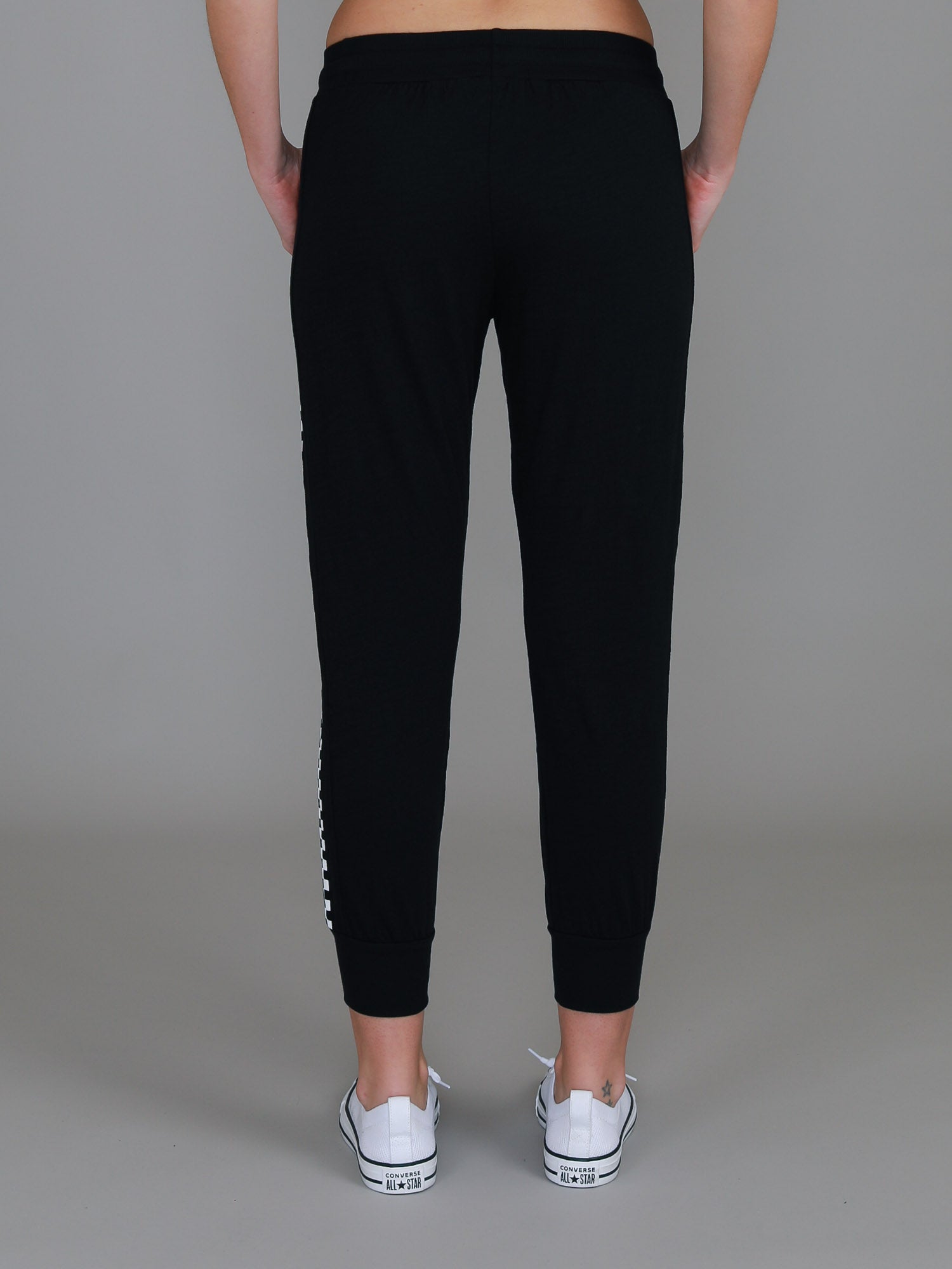 track pants womens #color_black