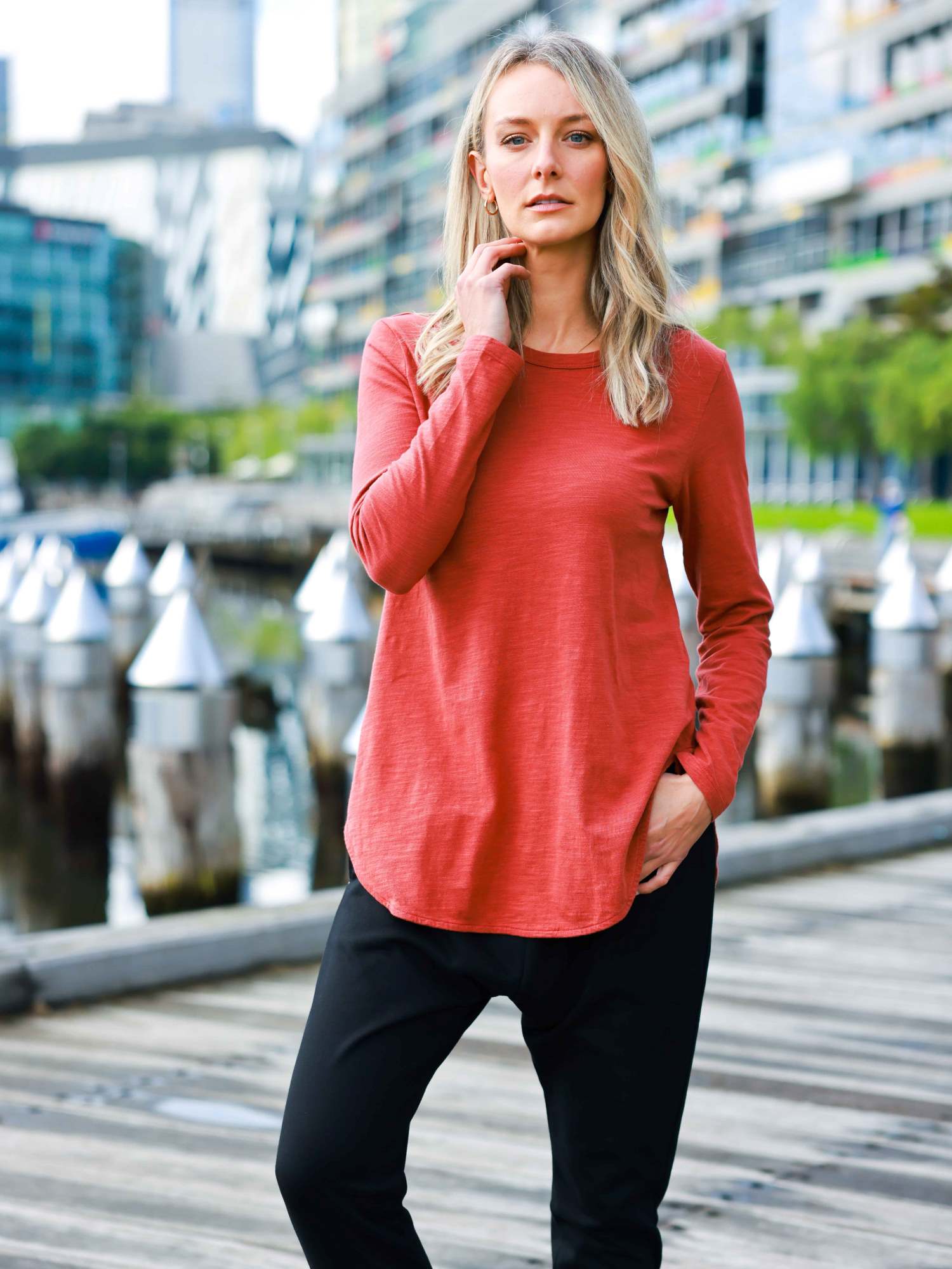 longline tops to wear with leggings #color_lava