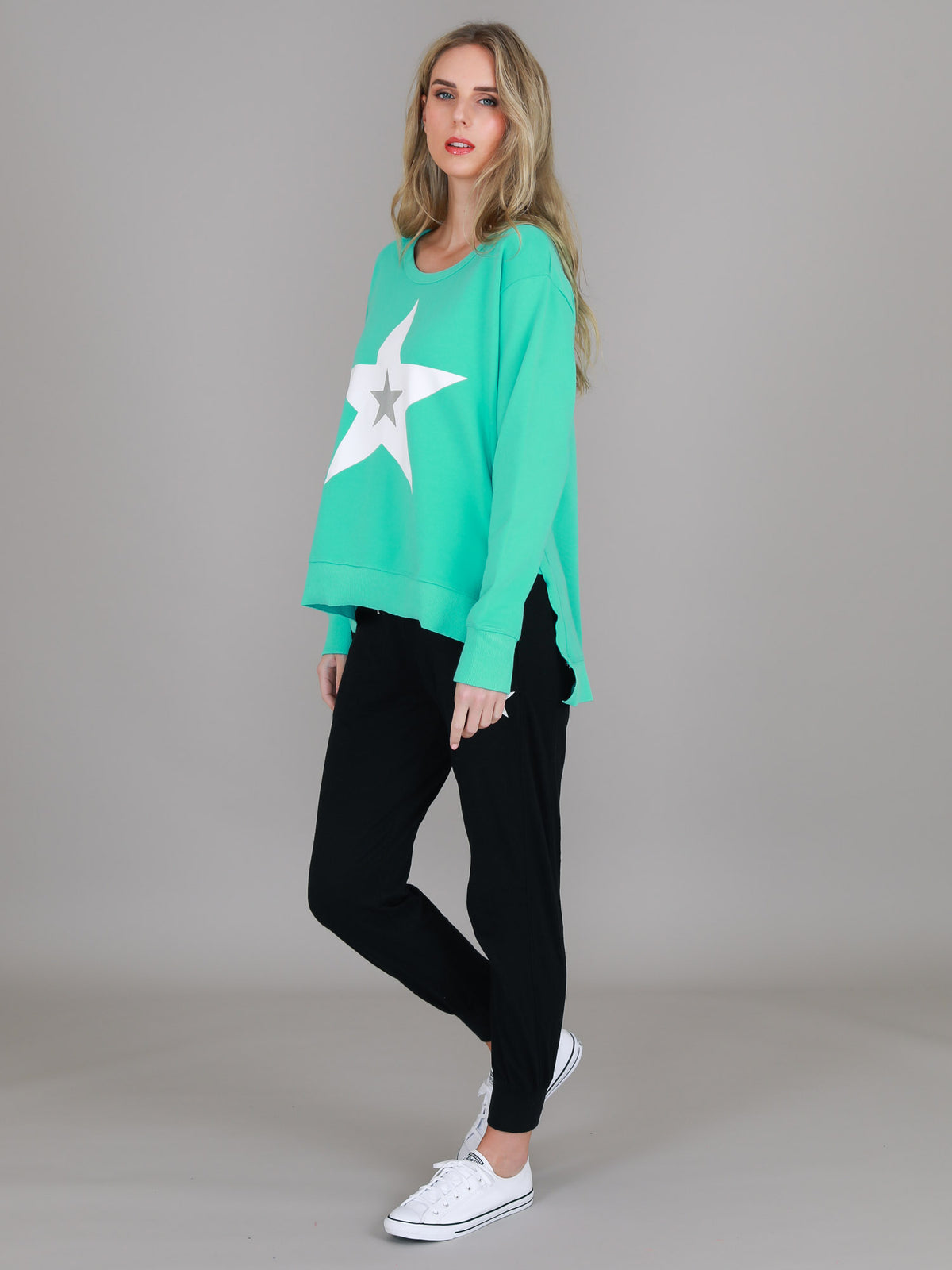 woman sweatshirts