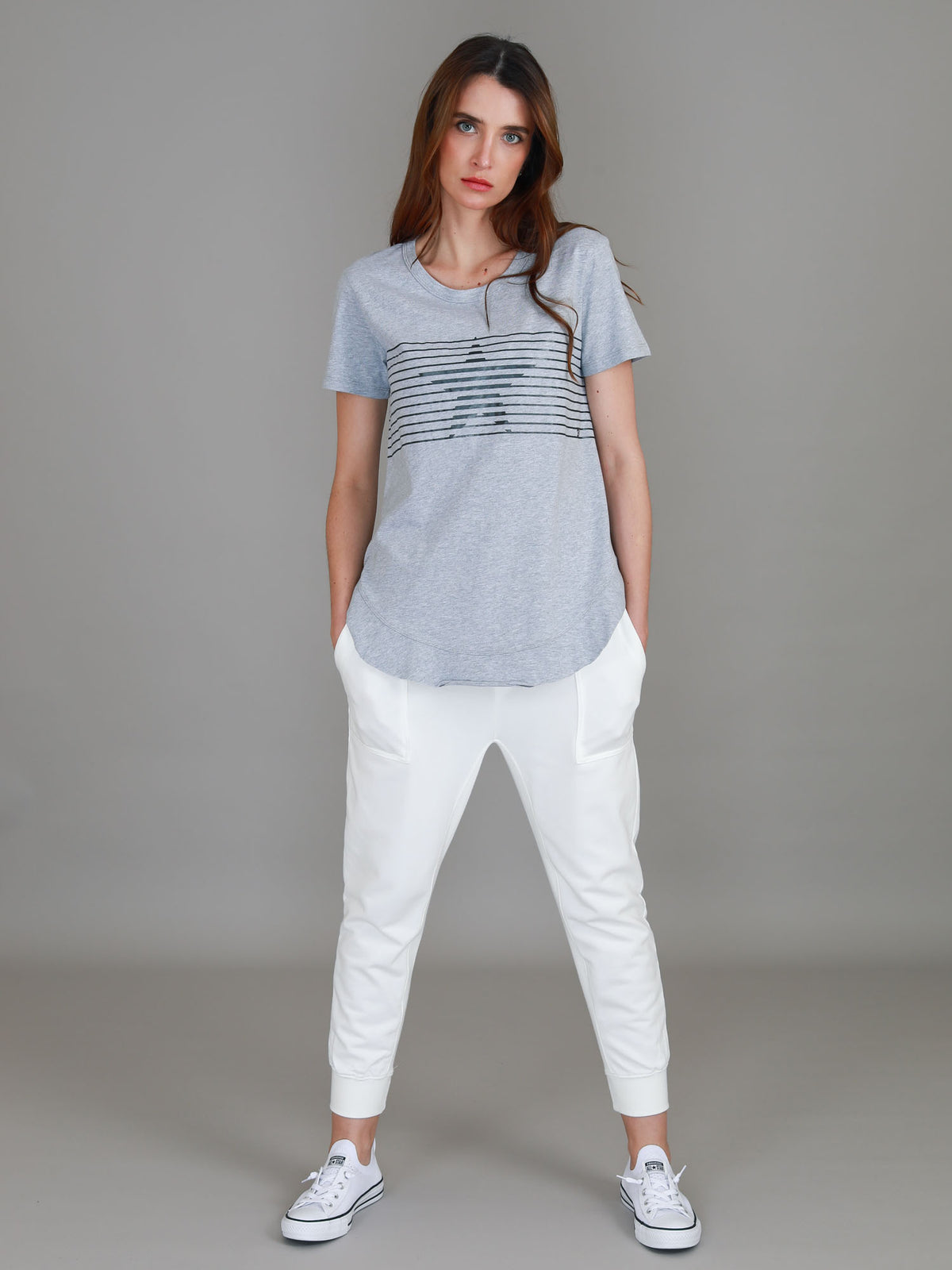 grey star print tee