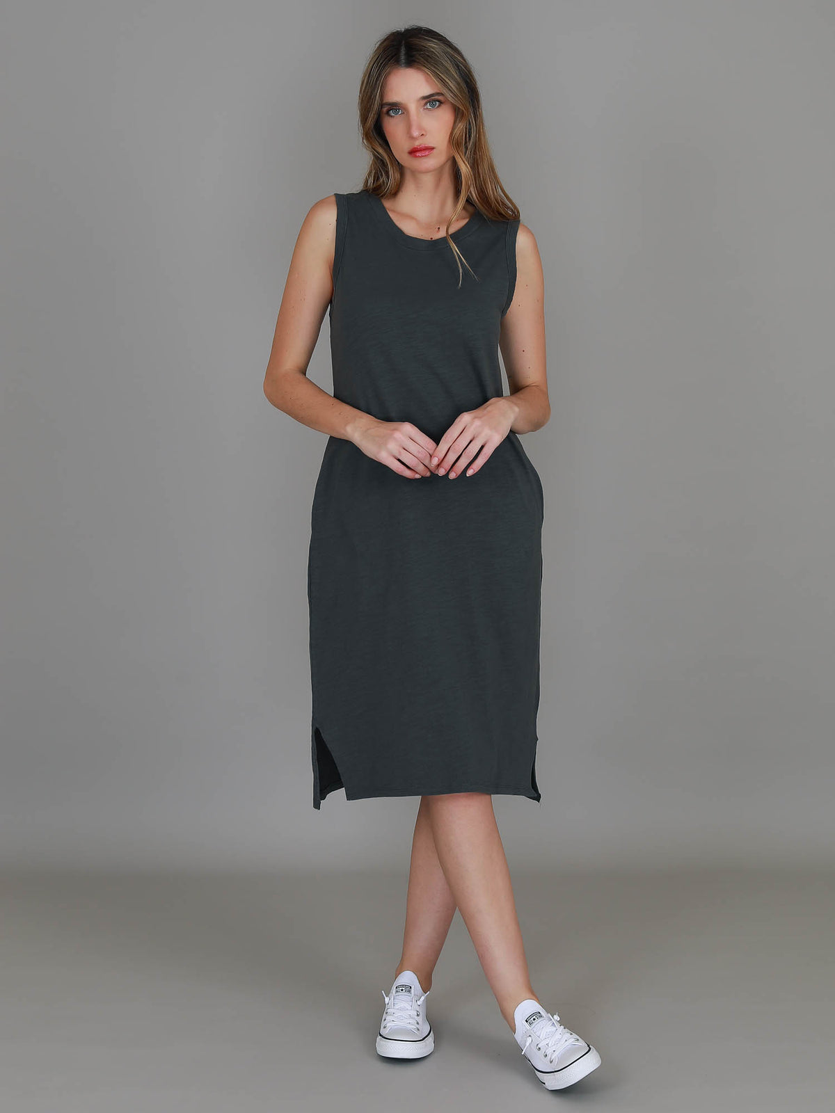 grey sleeveless dress