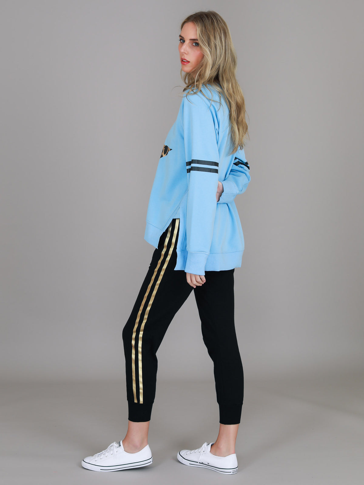 blue crewneck sweatshirt
