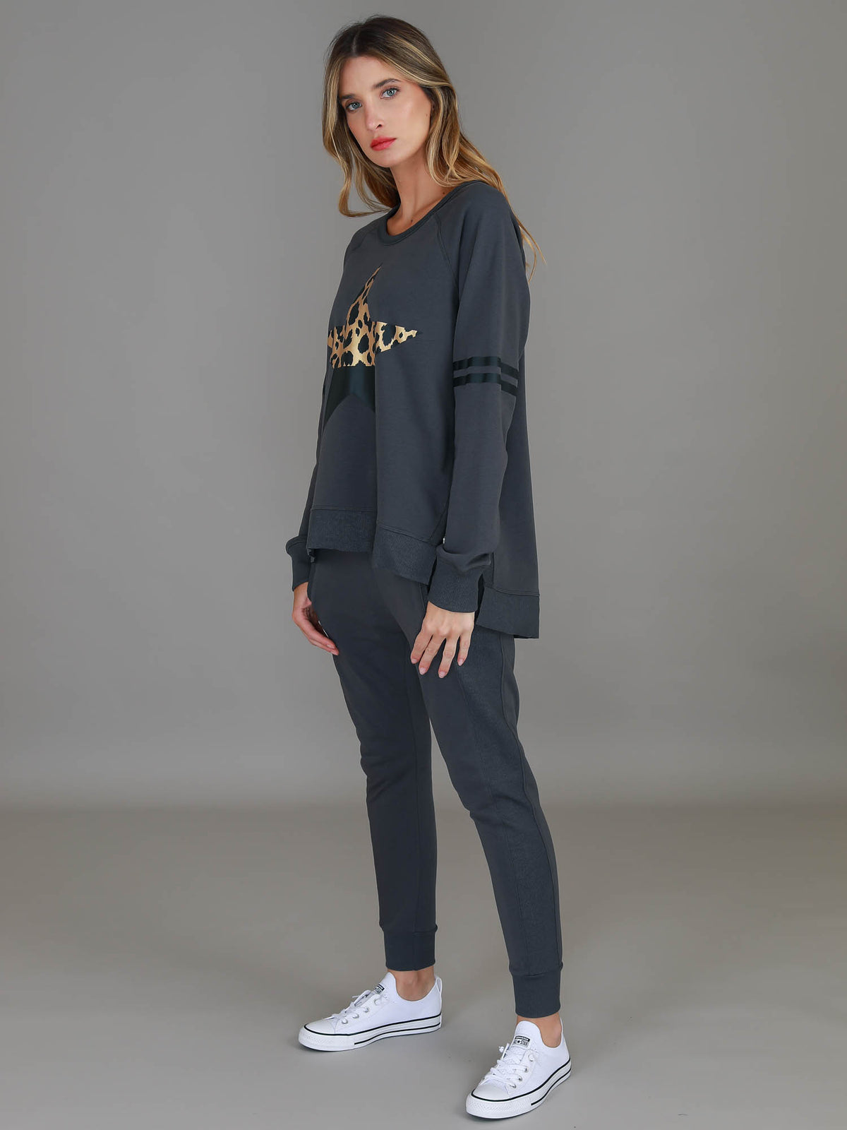 charcoal crew neck sweatshirt