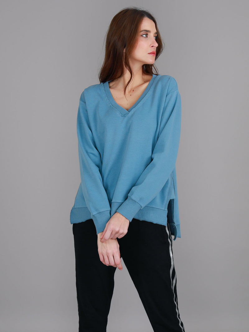 navy sweatshirt #color_oceana blue