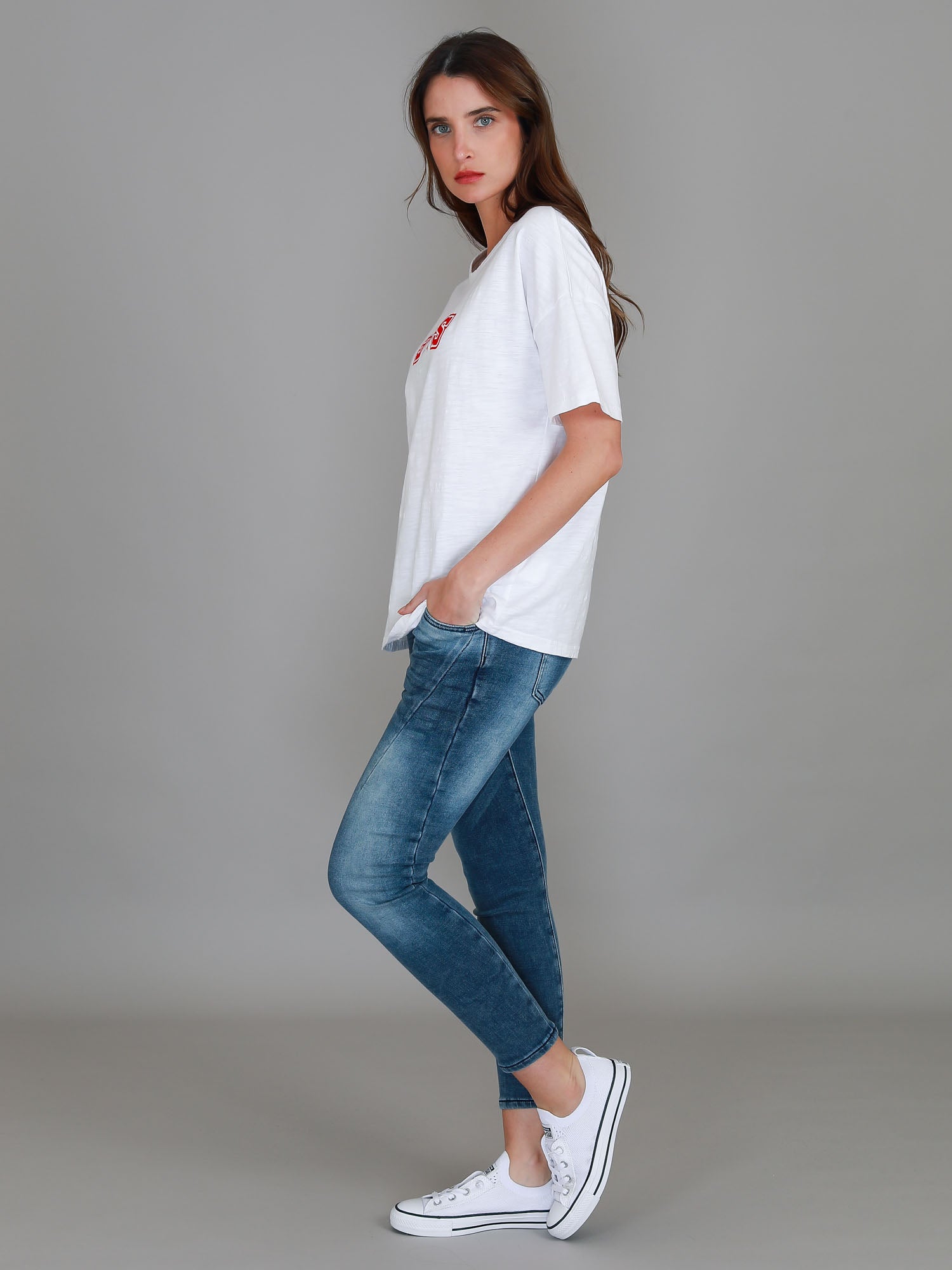 women's oversize t shirt #color_white