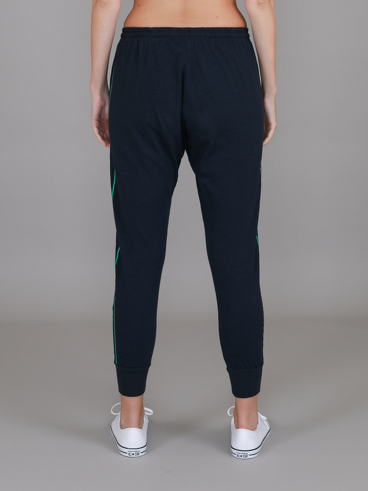 joggers women