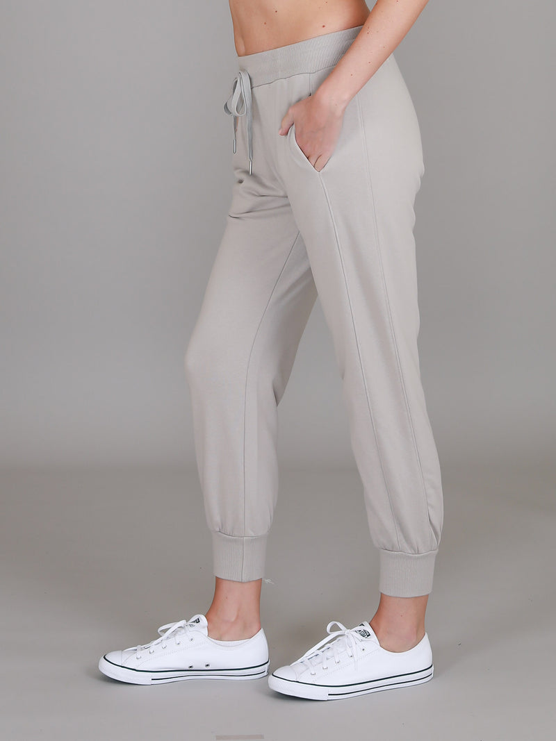 beige sweatpants #color_angora