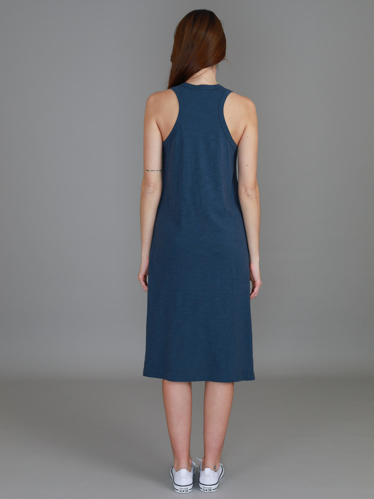 sleeveless midi dress