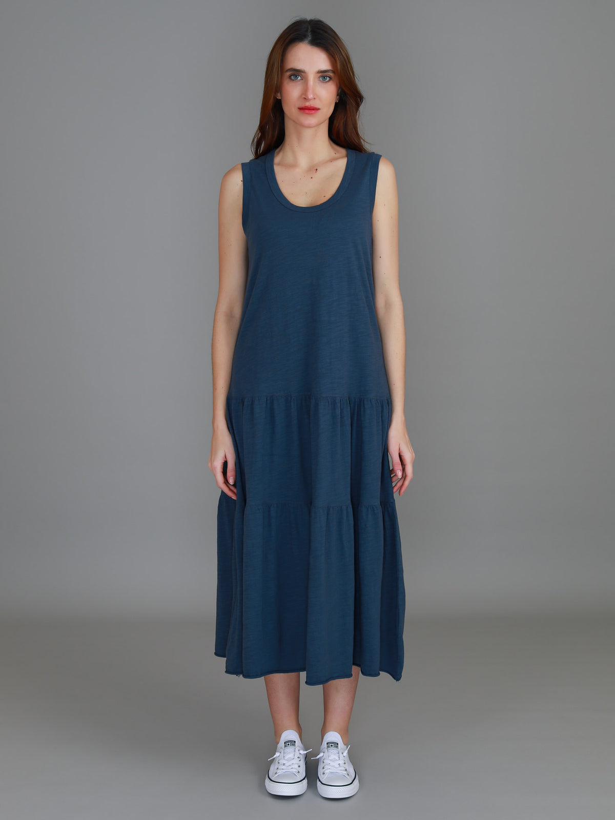 sleeveless navy dress women