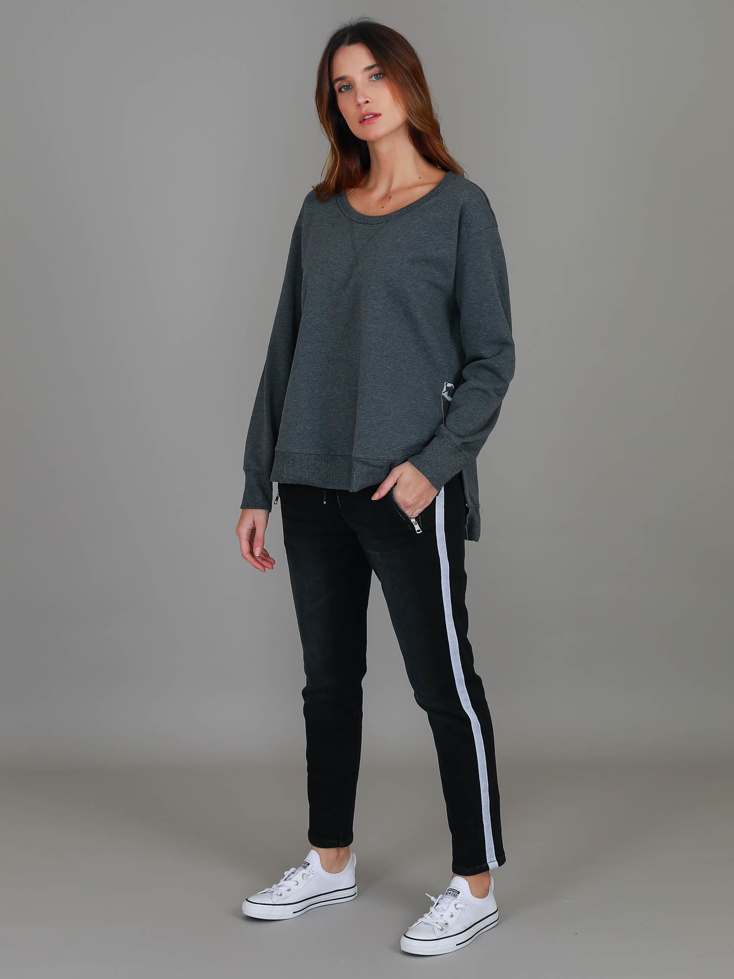 black sweater #color_ash marle