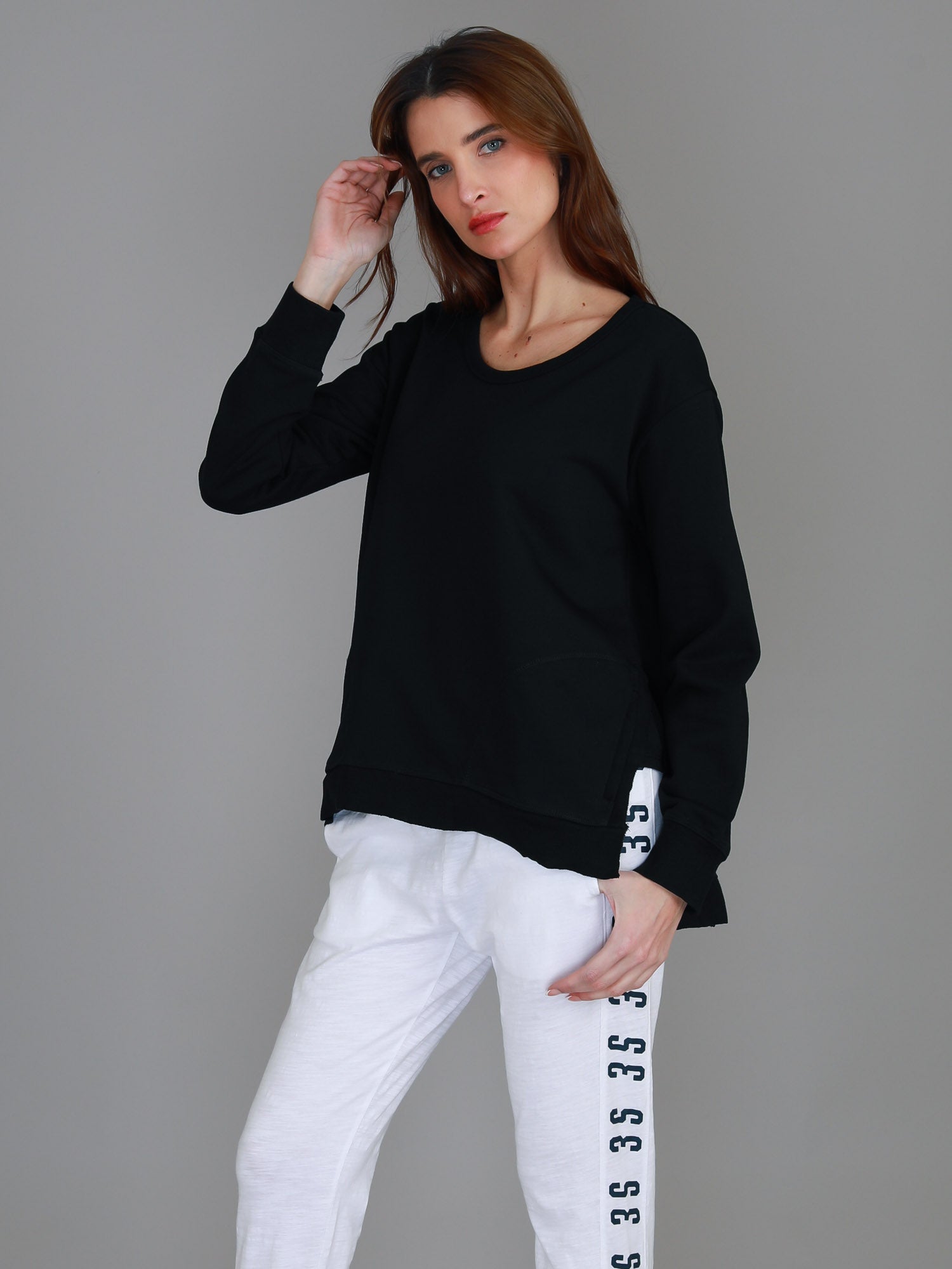 black crew neck jumper #color_black