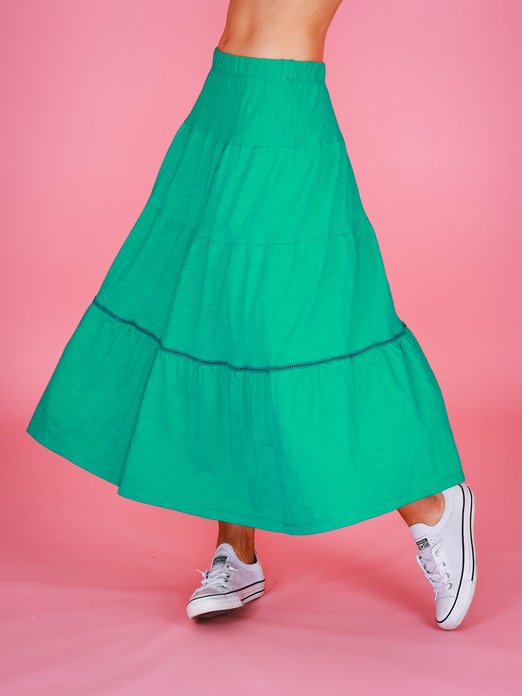 green skirt #color_jungle