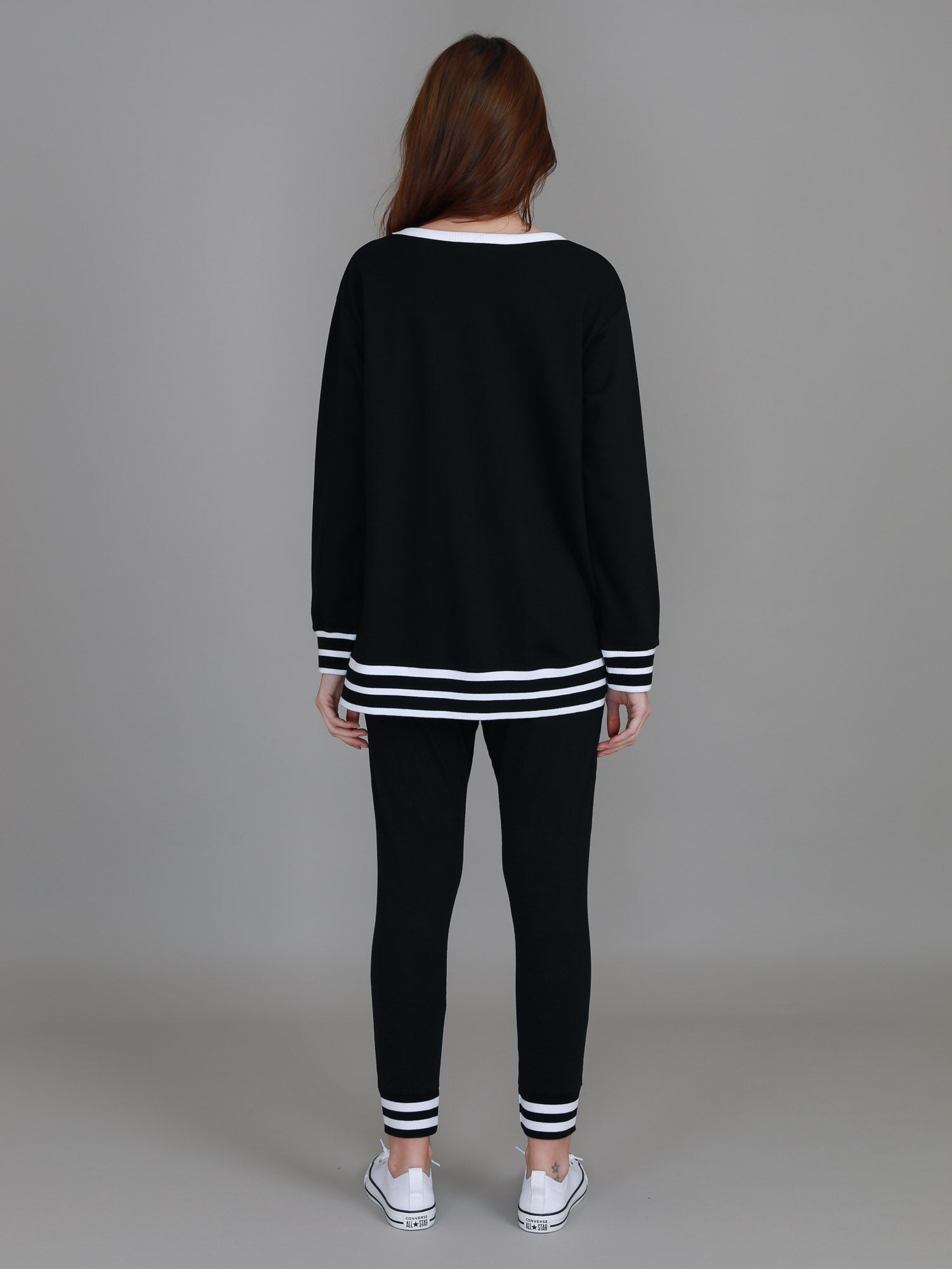 plain black sweatshirt #color_black