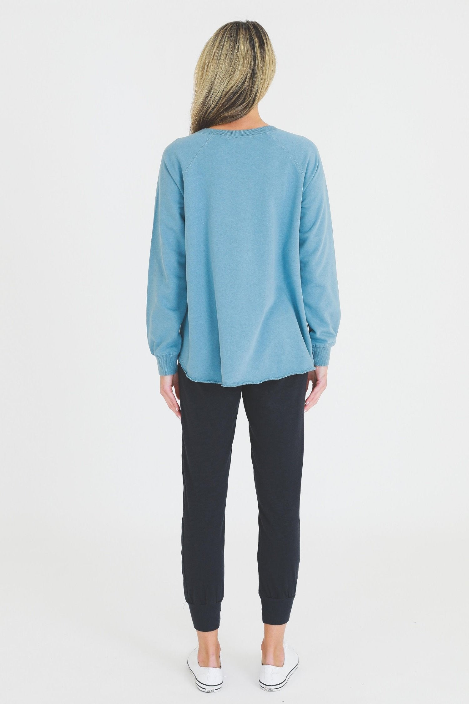 Essentials Sweatshirt #color_oceana blue