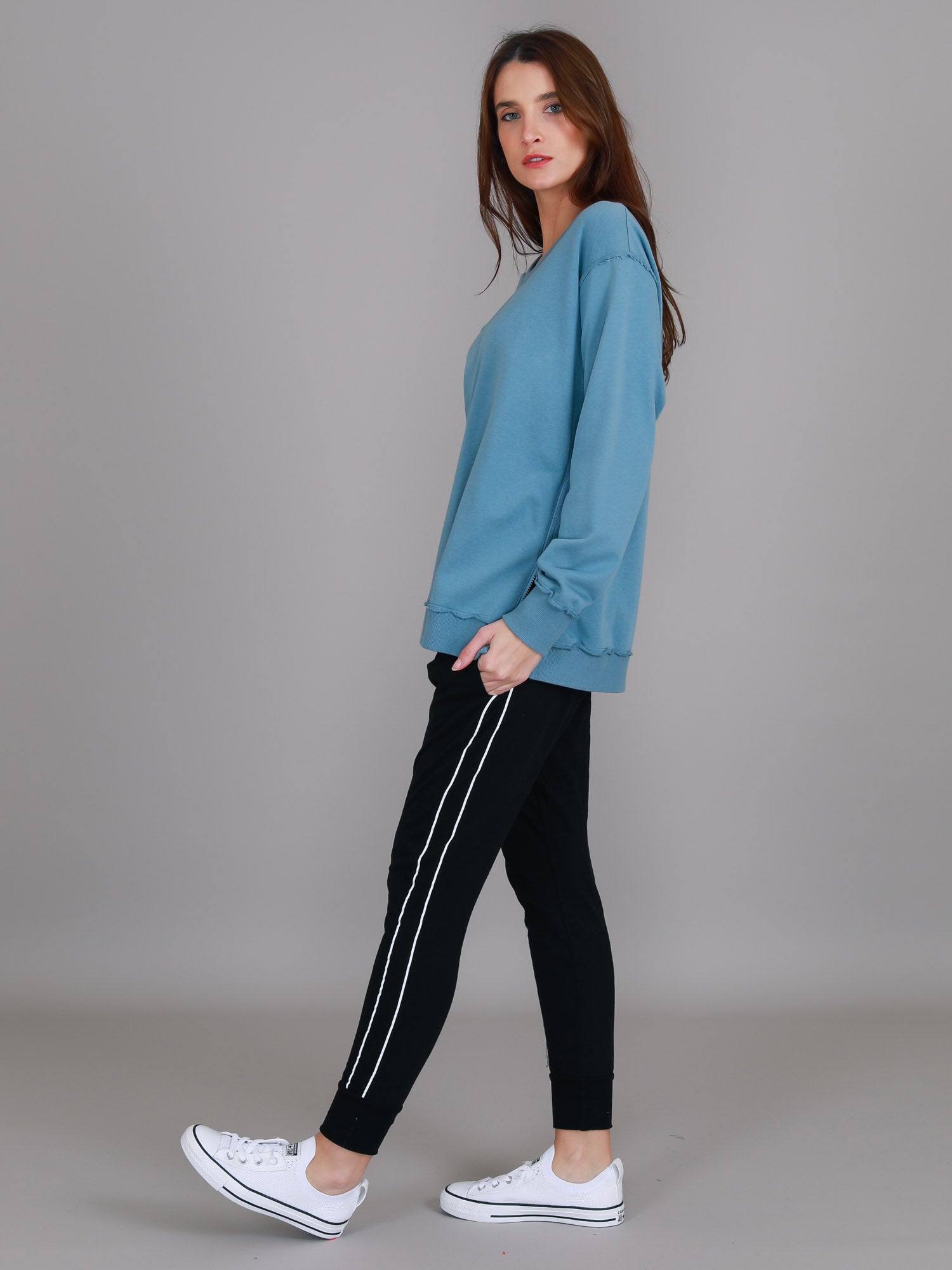 light blue sweatshirt women's #color_oceana blue