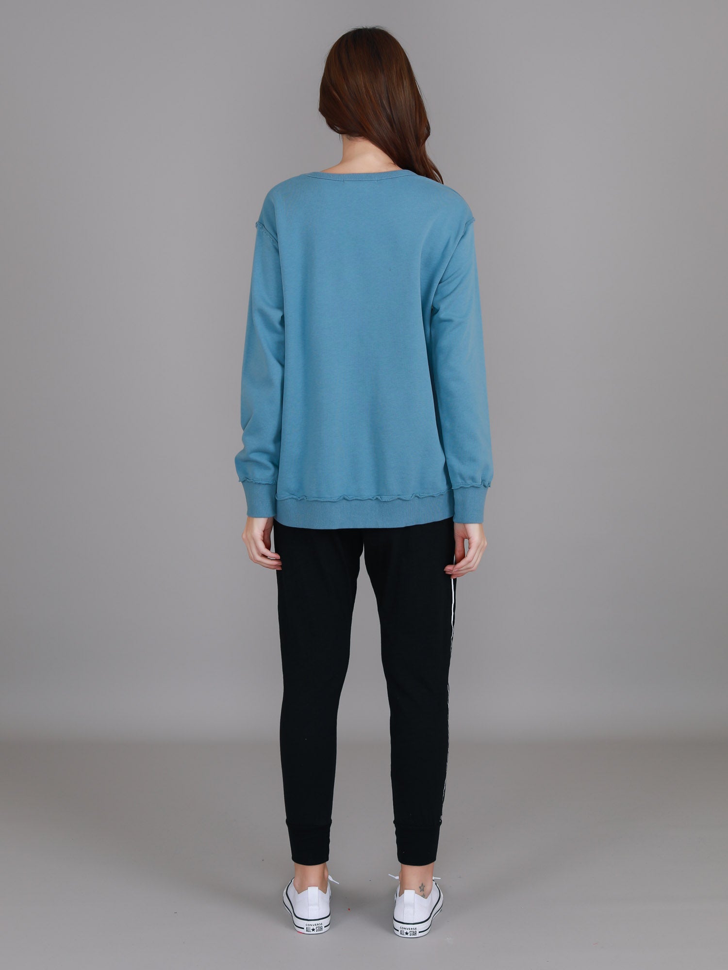 light blue crewneck sweatshirt #color_oceana blue