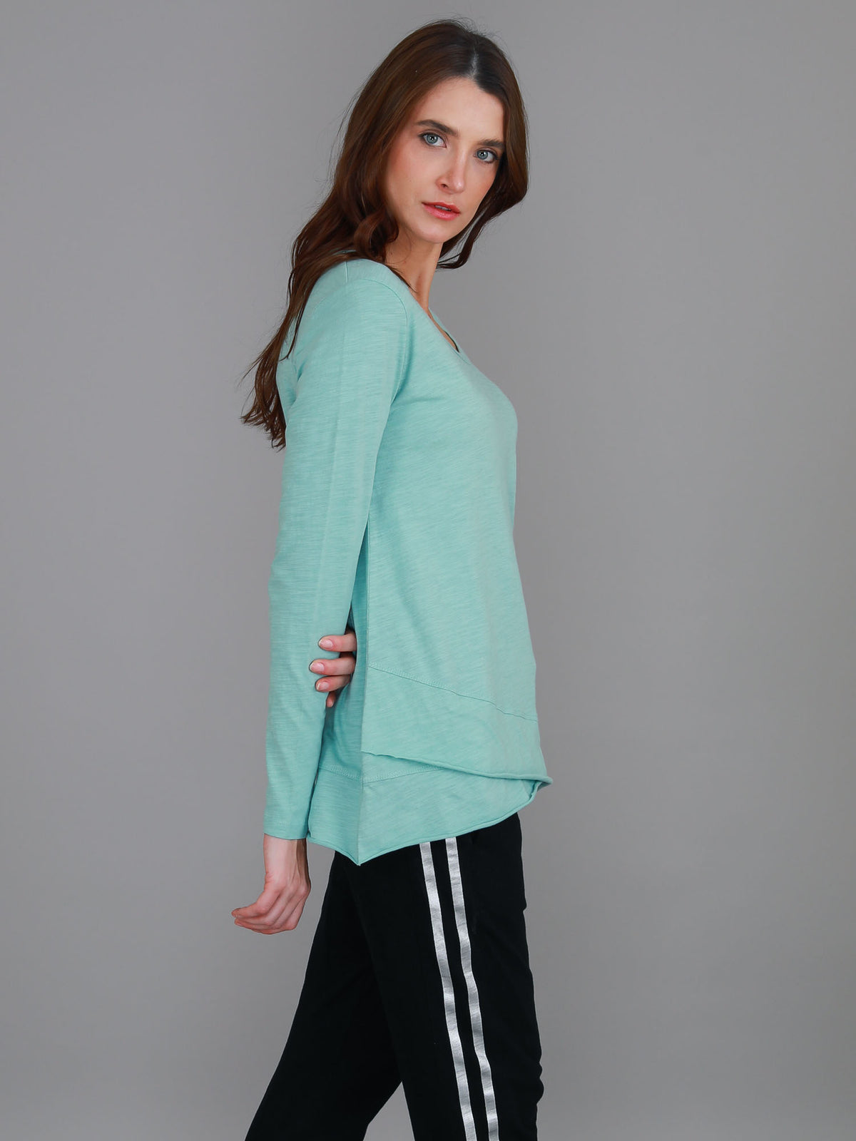 sea green crew neck long sleeve tee