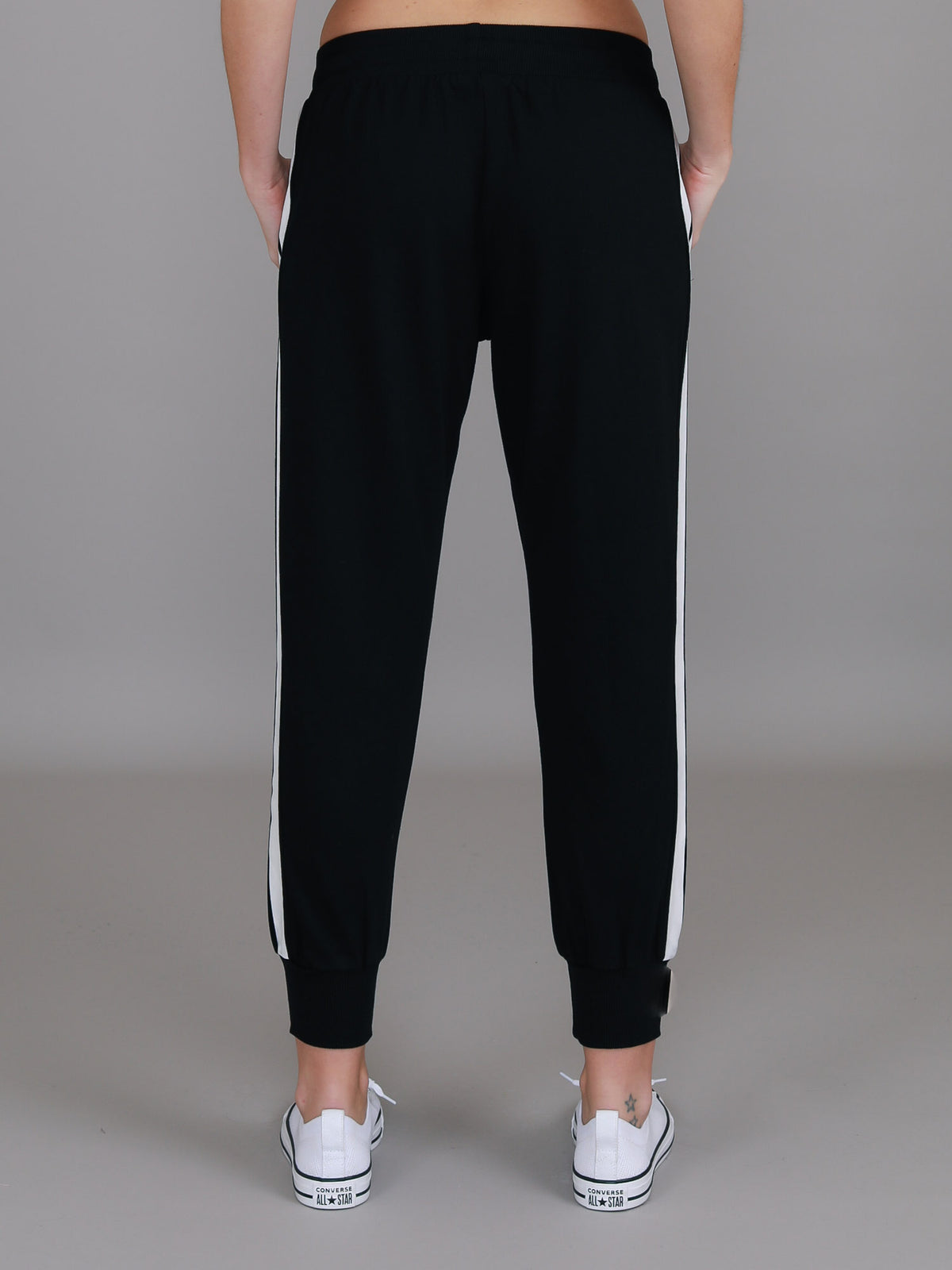 black sweatpants womens