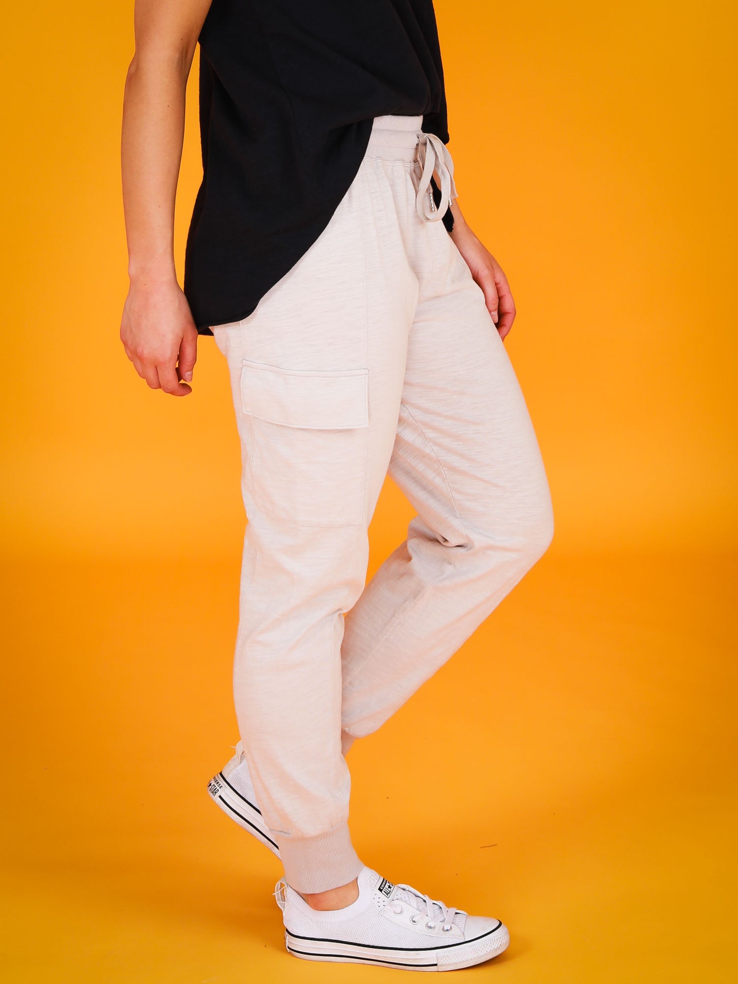  women's cargo pants #color_angora