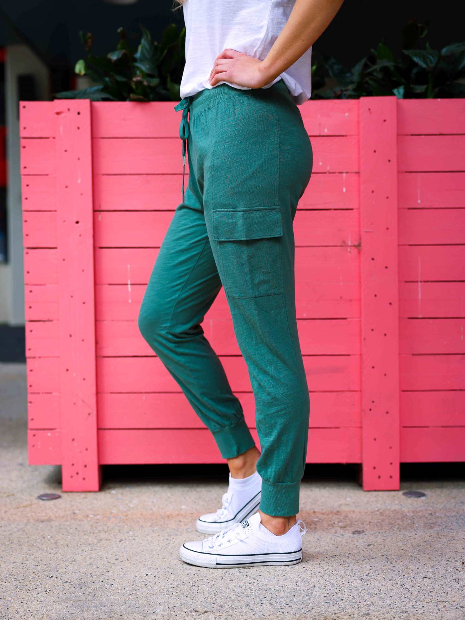 Green jogger deals pants womens