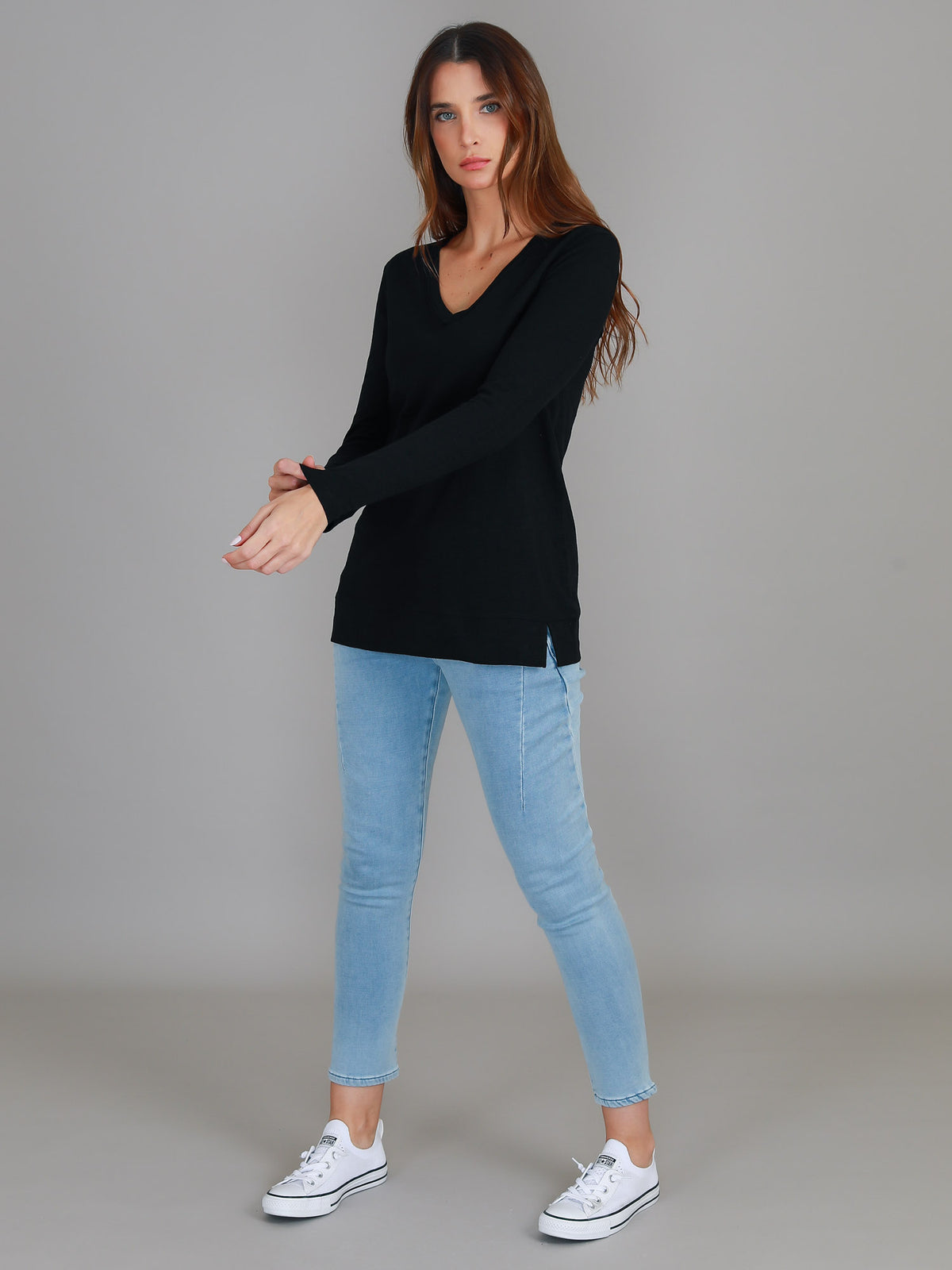 black side split v neck tee