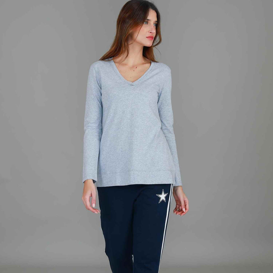 Leah V Neck T Shirt size guide