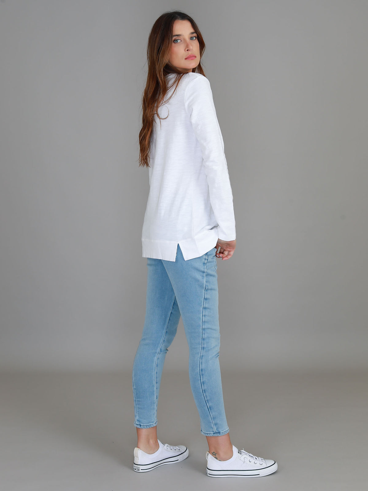 white v neck tee long sleeve