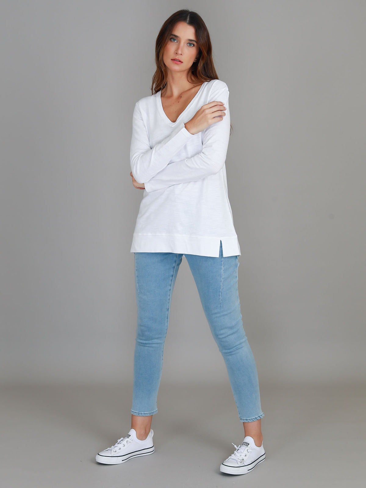 white v neck long sleeve top