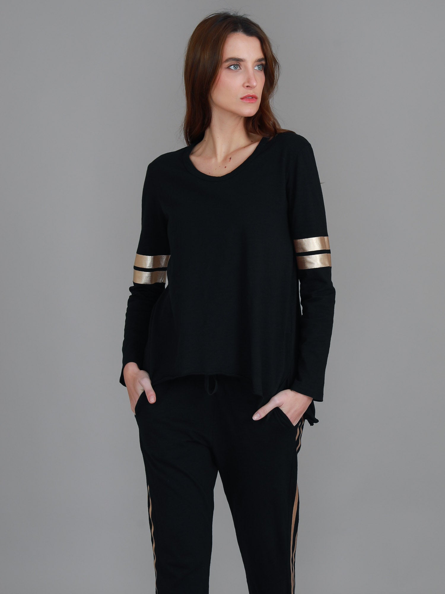 black long sleeve #color_black