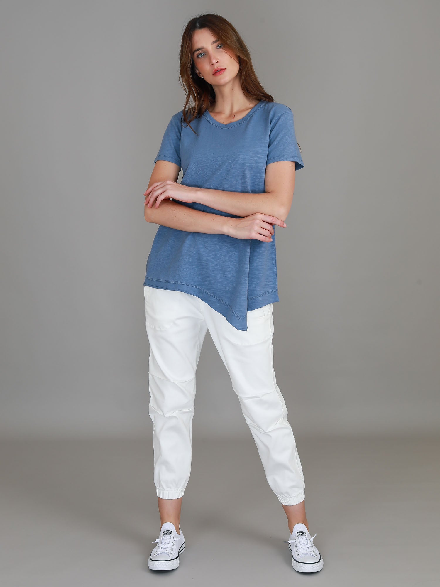 casual tops to wear with jeans #color_pigeon