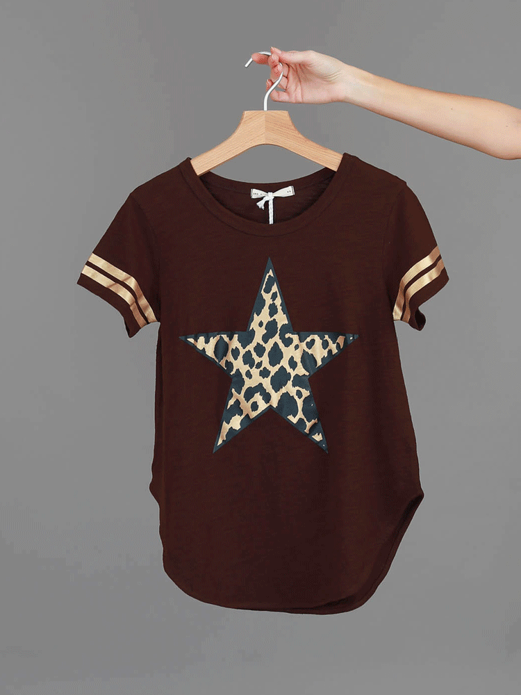 brown leopard star tee