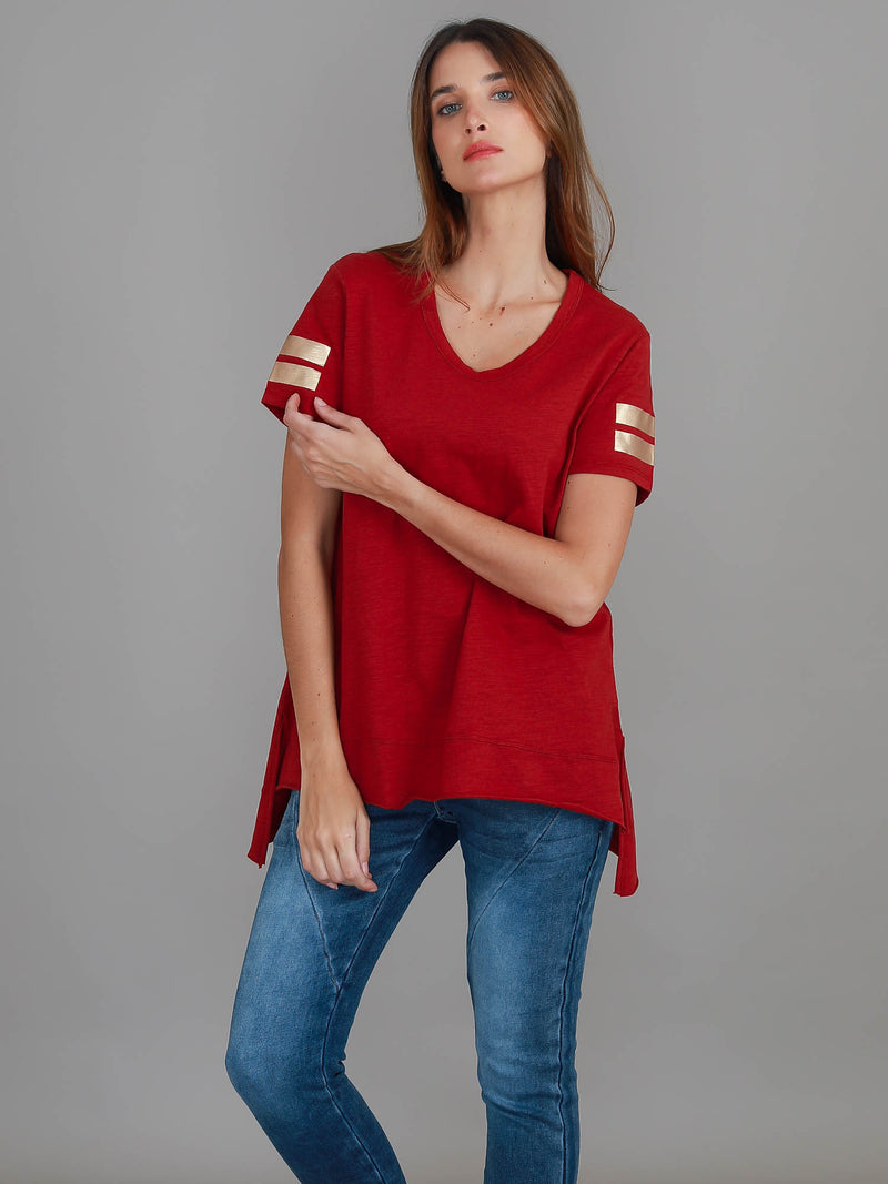 burgundy gold stripe tee #color_burgundy