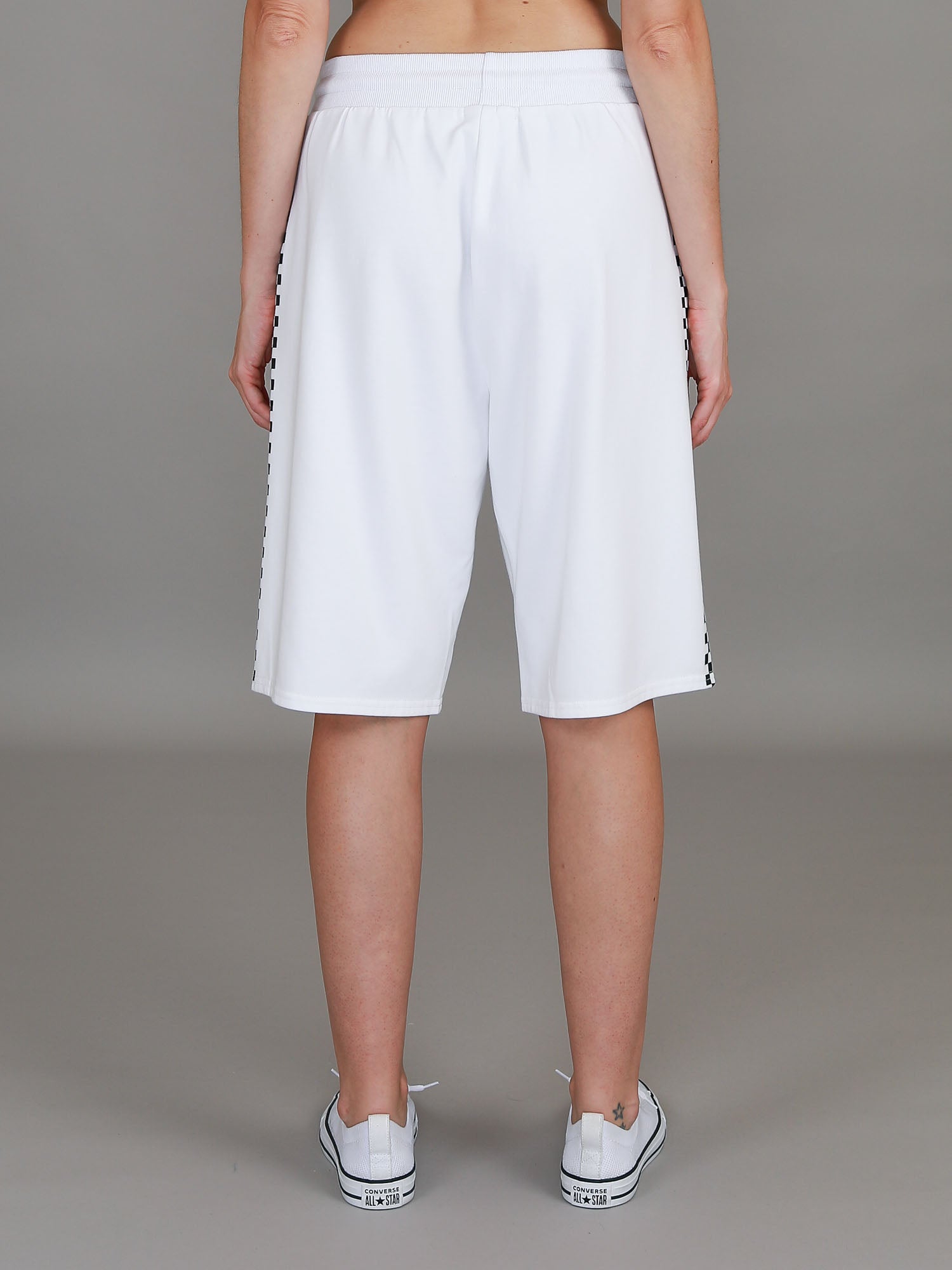 women's shorts long #color_white