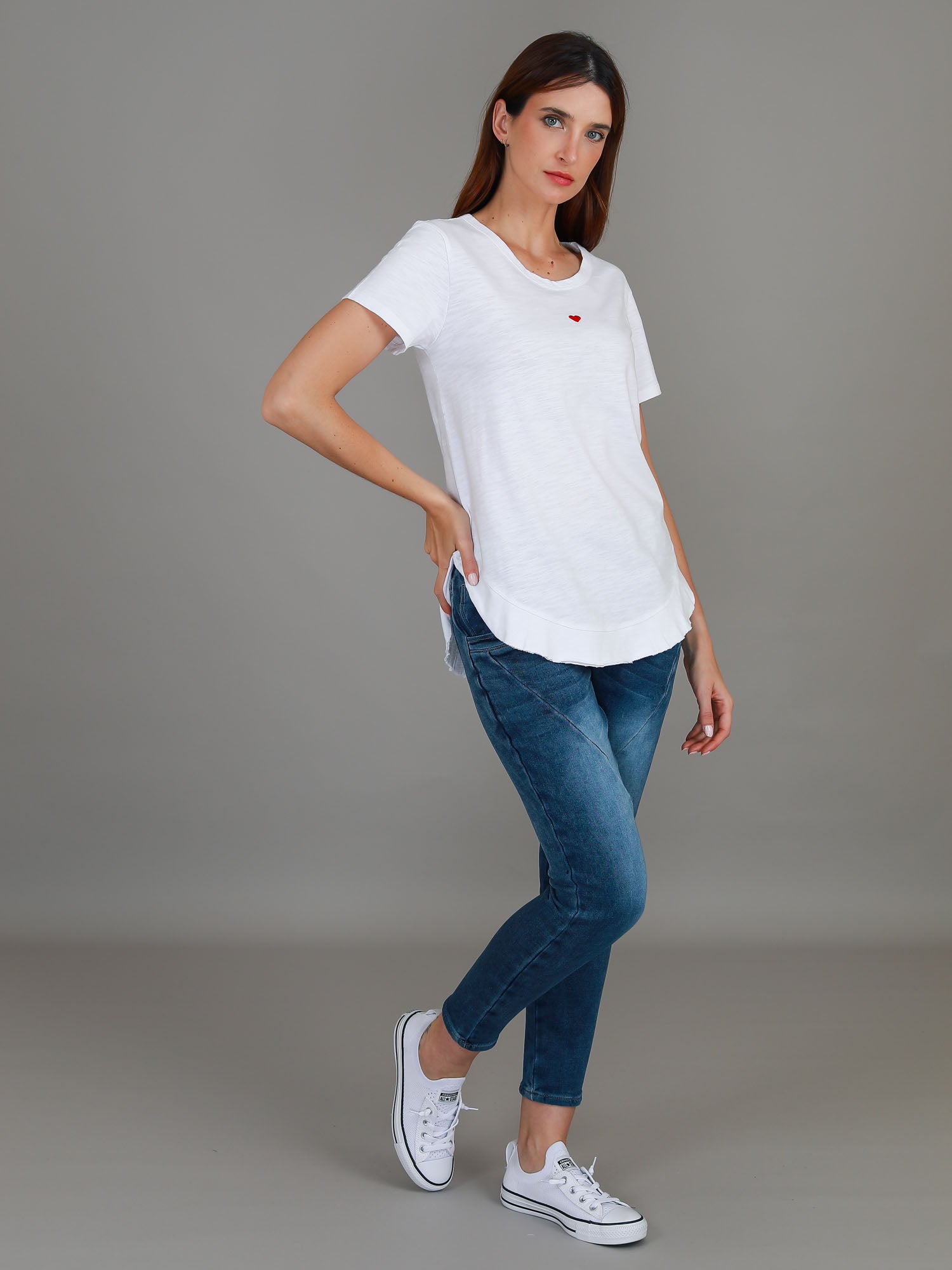 rounded hem t shirt #color_white