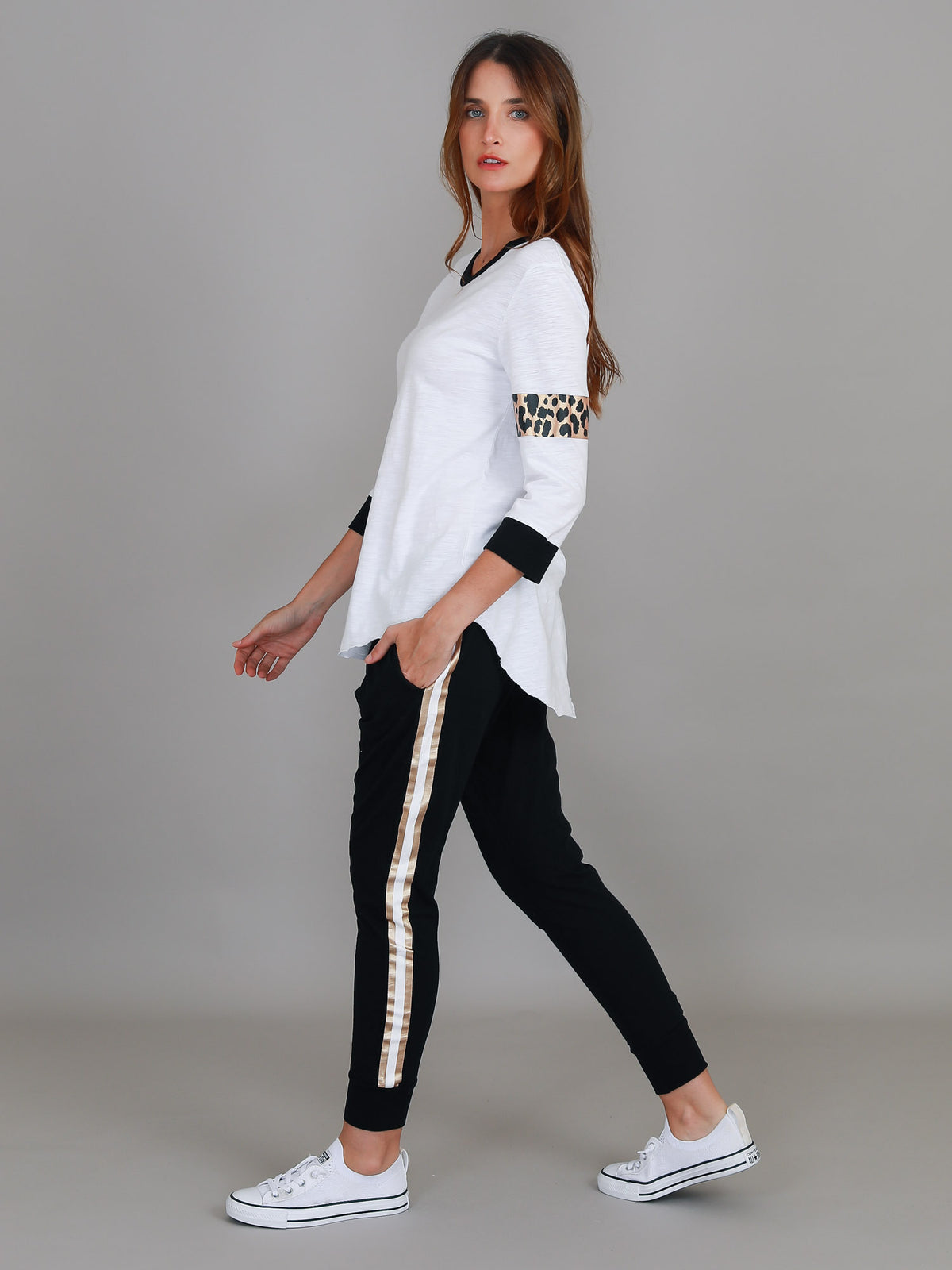 3/4 sleeve leopard t shirt