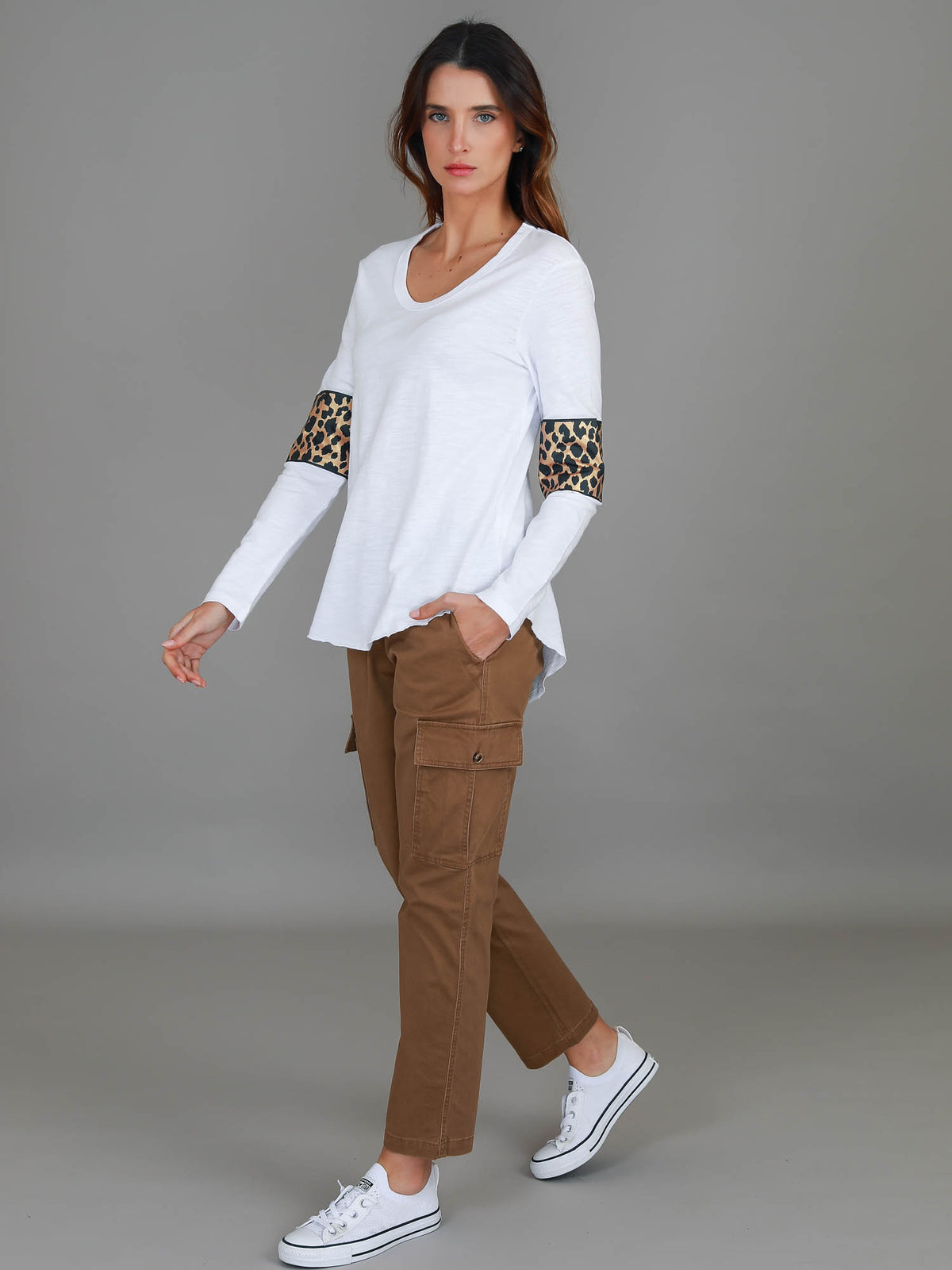 white leopard band top women