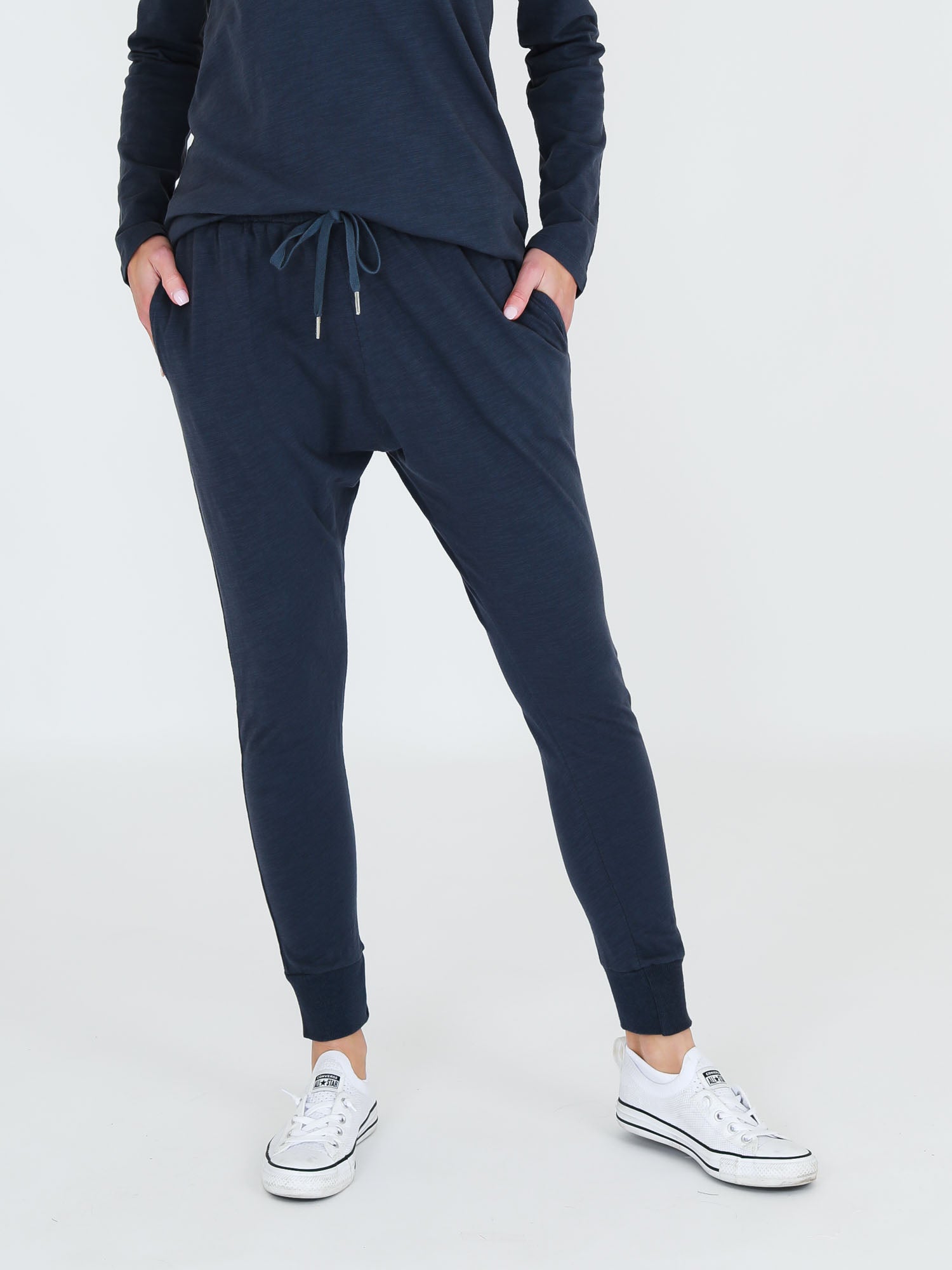 Ladies relaxed online joggers